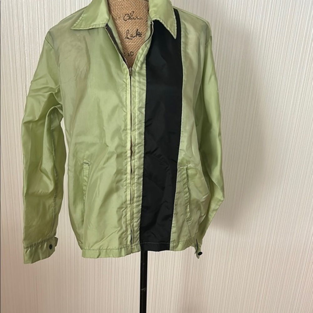 Vintage Unitog Stylish Green and Black Men's Lightweight Jacket